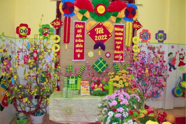 trang trí tết mầm non