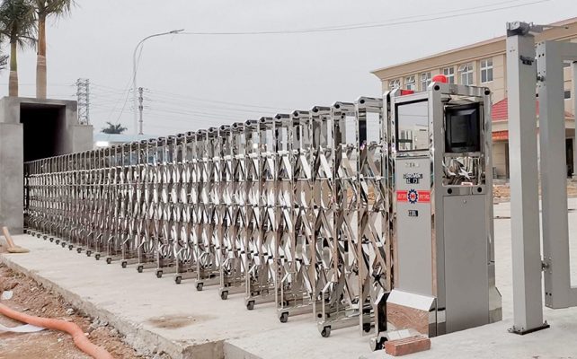 Cổng xếp inox Hongmen sử dụng inox 304